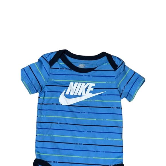 Nike Bodysuit Romper "Just Do It Hook & Loop" Graphic Multicolored Baby 9M NWT - Picture 2 of 7